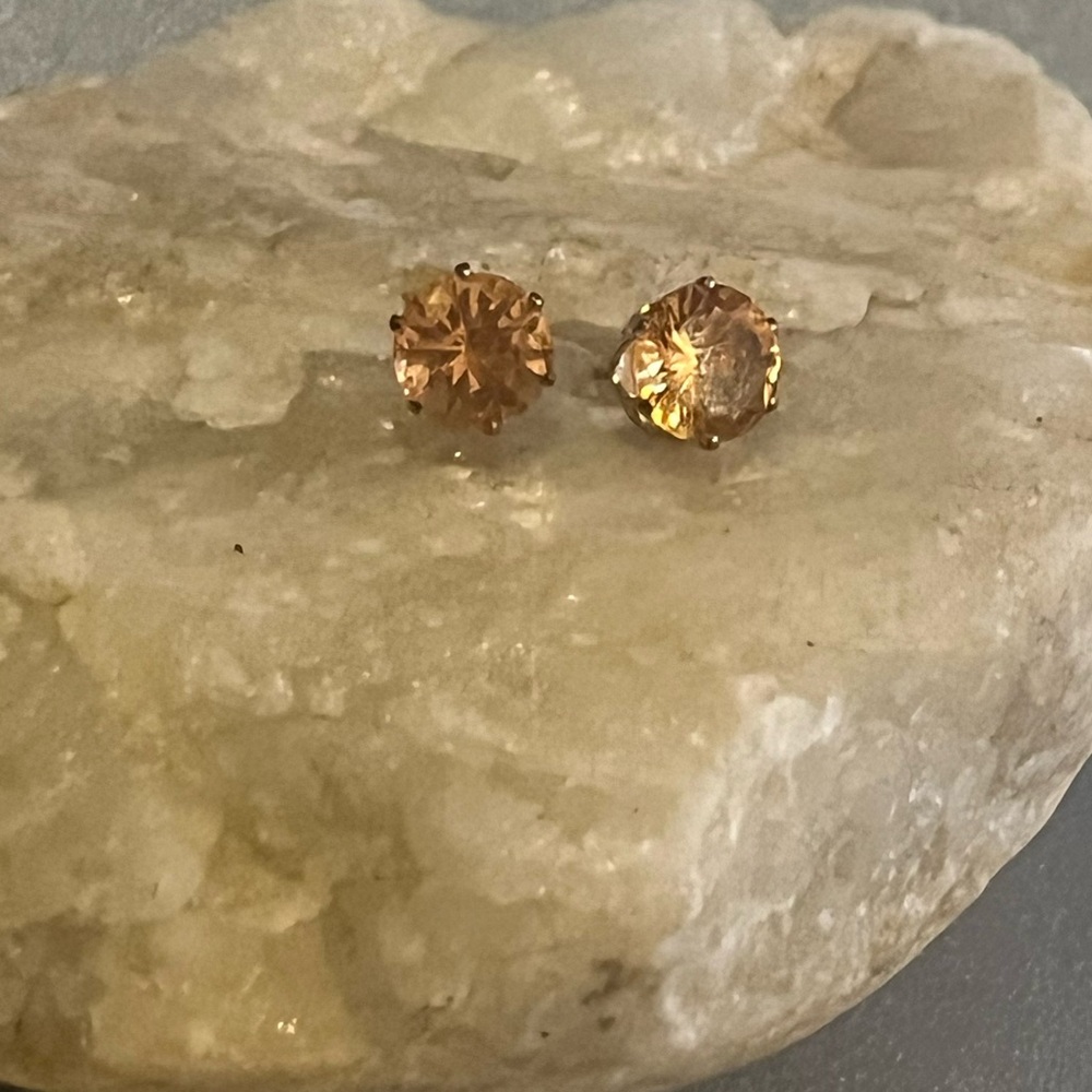 Genuine Citrine Crystal Gemstone Round Cut 7mm Stud Earrings Gold Setting -New - Picture 15 of 15